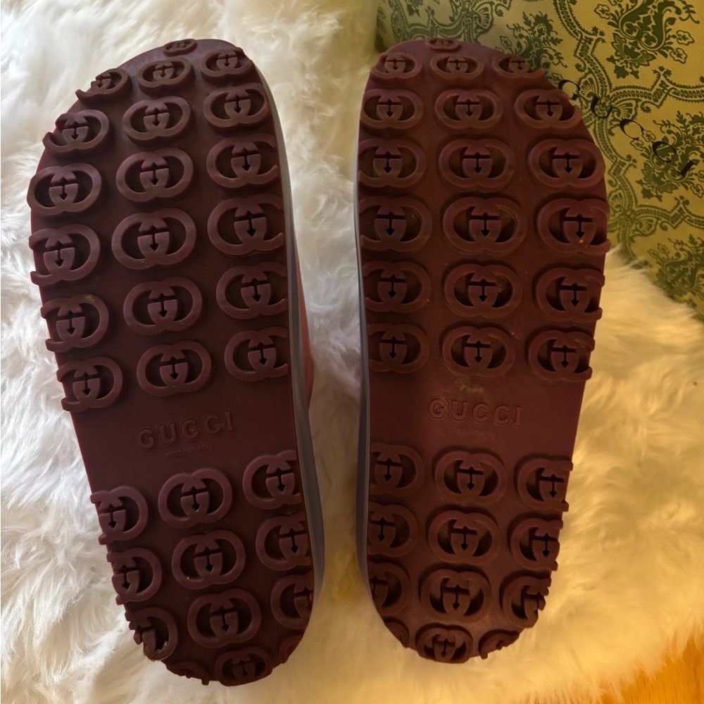 Gucci Pink and teal Women's Sandals - Picture 3 of 3